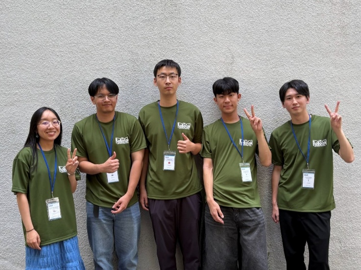 オリーブチームの集合写真